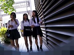 kuri152-1 Japanese Temptress Unleashes Sensual Blowjob Fantasies Live!