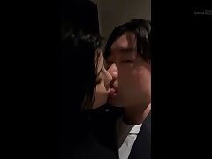 SDHS-044 Innocent Babe Tries Oral Pleasure With Her Hot New Lover