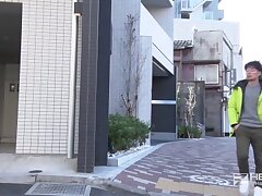 HEYZO-0815 Japanese Beauty Seduces and Satisfies Multiple Men Inside