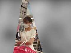 43242 Sizzling Woman Rubs Her Steamy Pussy to Reach Intense Orgasm