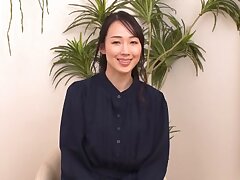 100324_001-1PON Sizzling Japanese Beauty Sucks Hard Cock Deep & Passionate